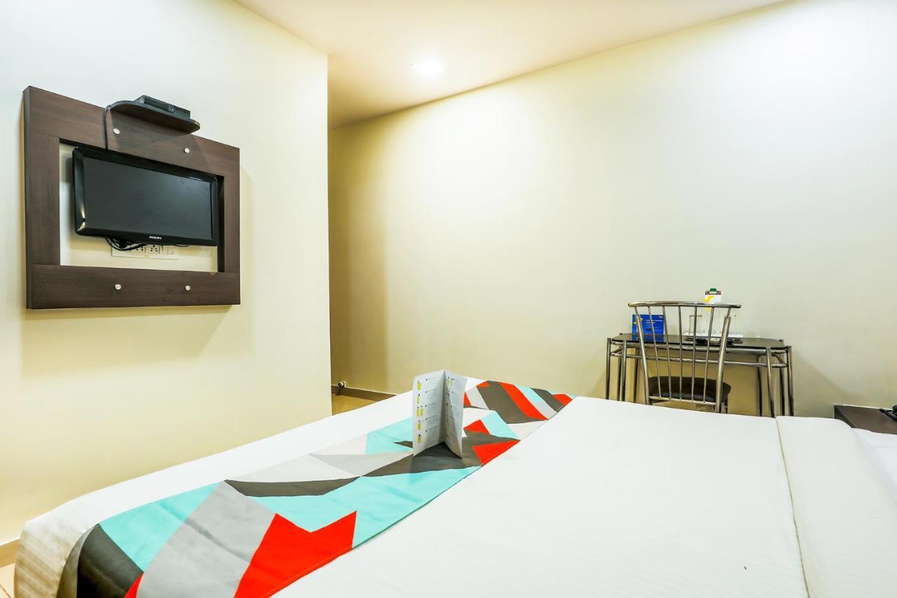 Fabexpress Adore Inn - Nr Mumbai International Airport Kültér fotó